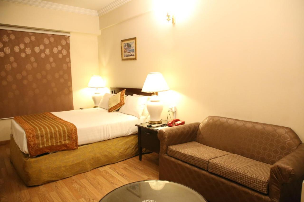 Carlton Tower Hotel Lahore Exterior photo