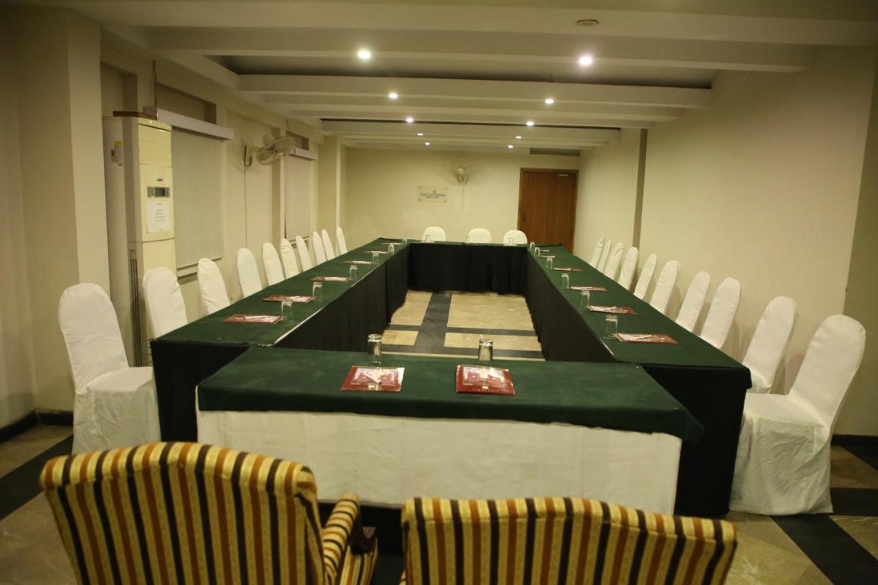 Carlton Tower Hotel Lahore Exterior photo