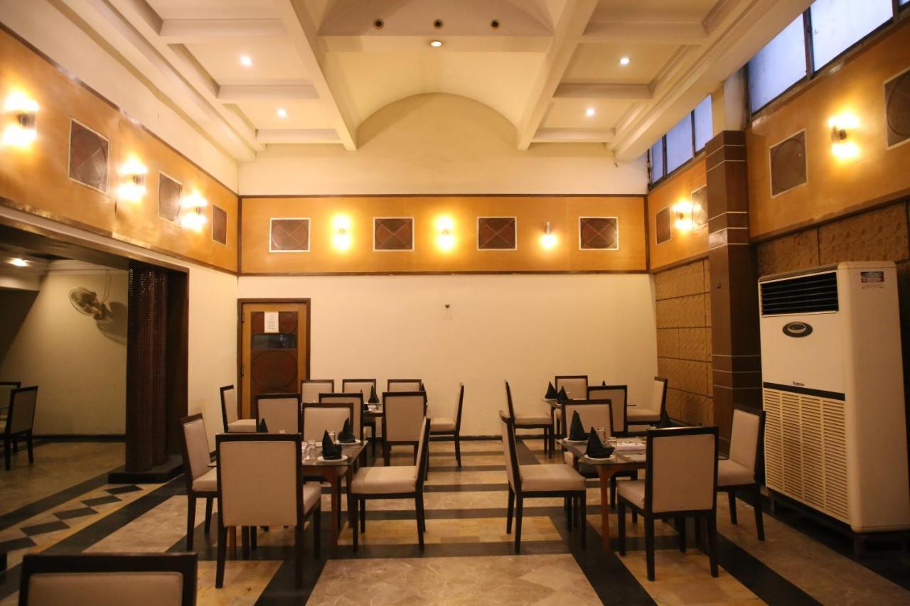 Carlton Tower Hotel Lahore Exterior photo